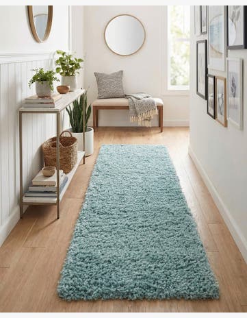 2' 7 x 13' Zermatt Shag Runner Rug