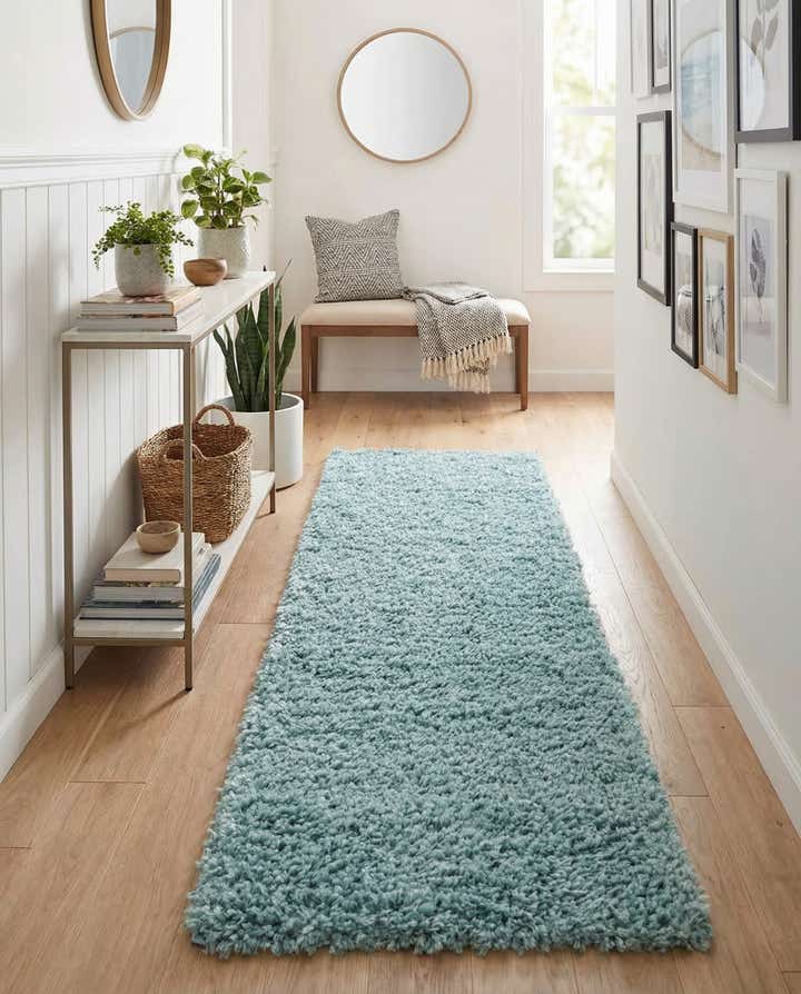 2' 7 x 13' Zermatt Shag Runner Rug