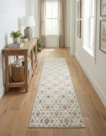 2' 7 x 10' Laguna Runner Rug