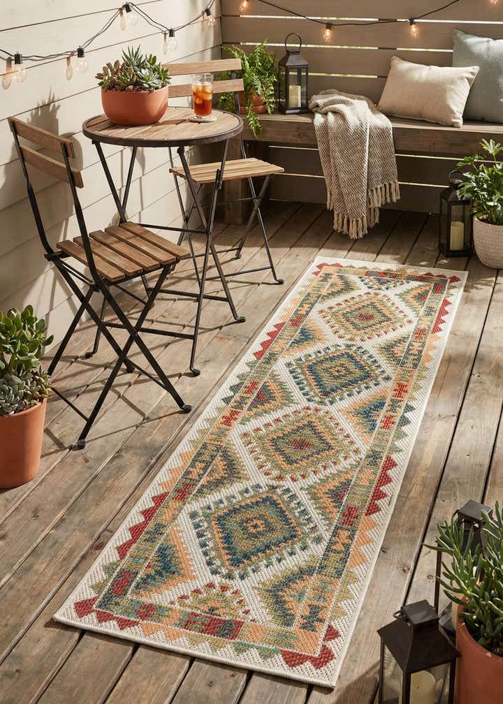 2' x 6' Easy-Clean Baja Indoor / Outdoor Runner Rug