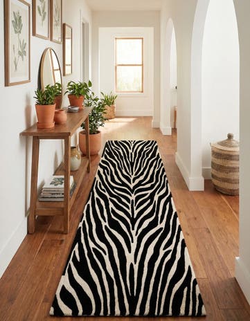 2' 7 x 10' Hand Tufted Safari Wool Runner Rug