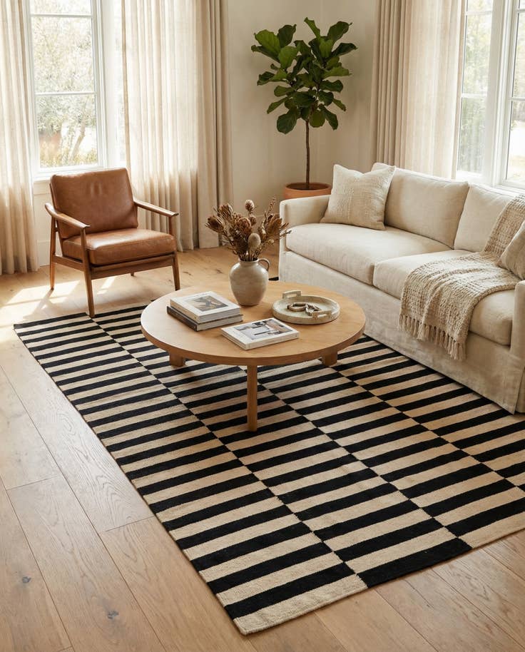 Detail image of 5' 5 x 7' 11 Hand Woven Kilim Modern Wool Rug