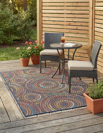 4' 1 x 6' 1 Easy-Clean Baja Indoor / Outdoor Rug