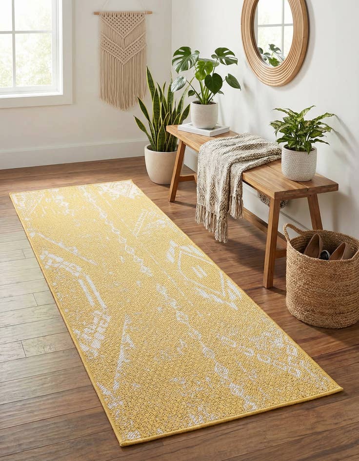 Detail image of 2' x 4'  Washable Bohemian Indoor / Outdoor Runner Rug