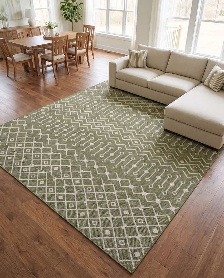10' x 14' Easy-Clean Lattice Indoor / Outdoor Rug