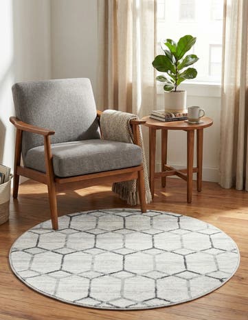 White Lattice Trellis Round Rug