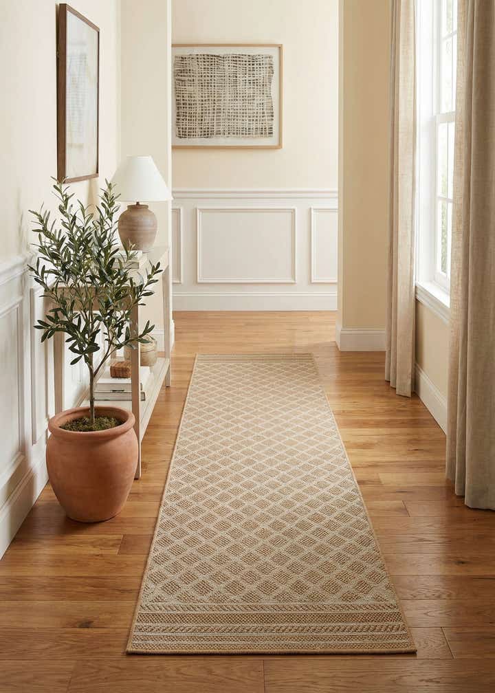 2' 7 x 12' Easy-Clean Trellis Indoor / Outdoor Runner Rug