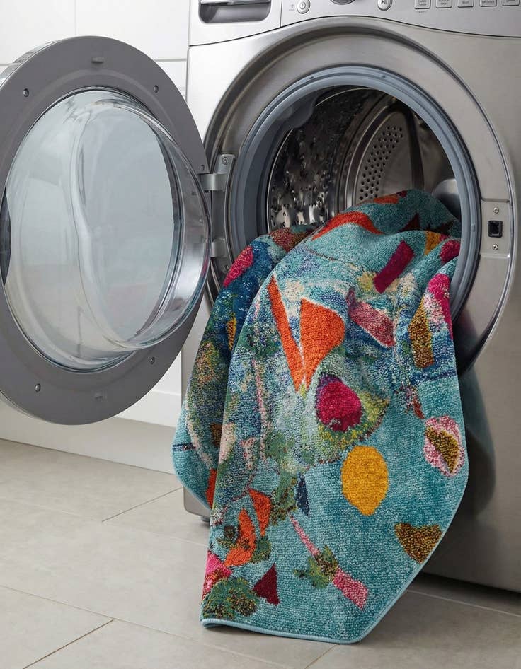 Detail image of  5' 3 x 5' 3  Washable Vivid Octagon Rug