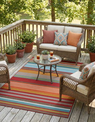 5' 3 x 8' Easy-Clean Modern Indoor / Outdoor Rug