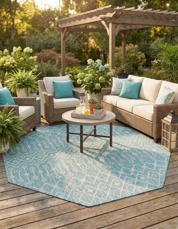 7' 10 x 7' 10 Easy-Clean Trellis Indoor / Outdoor Octagon Rug
