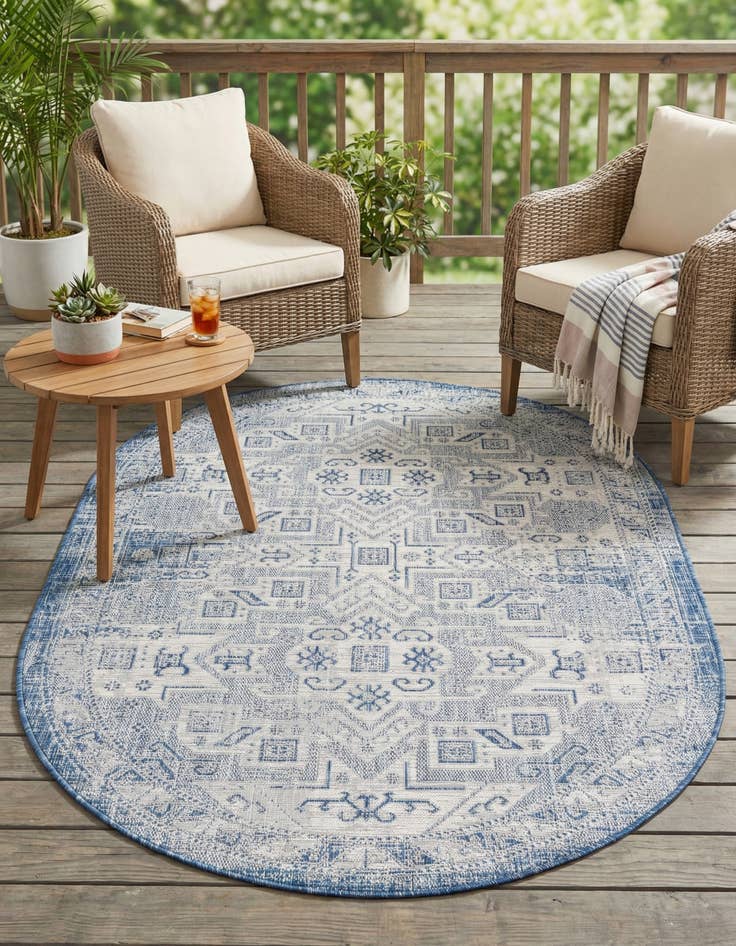 Detail image of  5' 3 x 8'  Washable Aztec Indoor / Outdoor Oval Rug