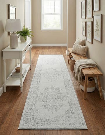 2' 7 x 10' Oxford Runner Rug