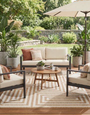 6' x 9' Easy-Clean Modern Indoor / Outdoor Rug