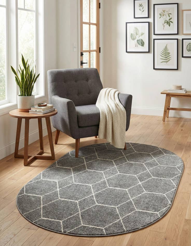 Detail image of  3' x 5' 3 Lattice Frieze Oval Rug