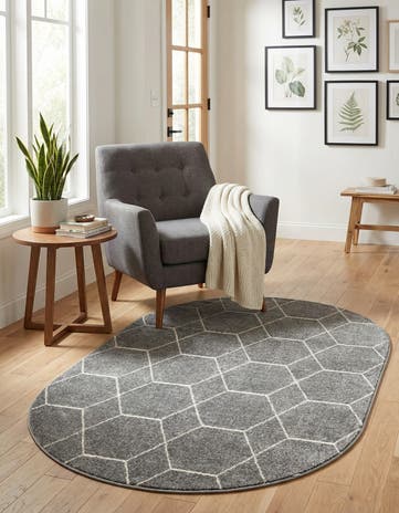 3' x 5' 3 Lattice Frieze Oval Rug