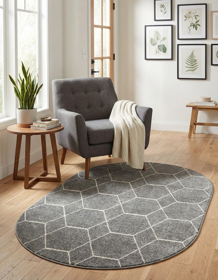 3' x 5' 3 Lattice Frieze Oval Rug