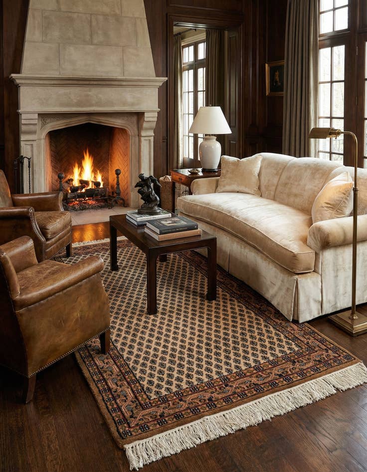 Detail image of  3' 1 x 5' 3  Hand Knotted Mir Wool Rug