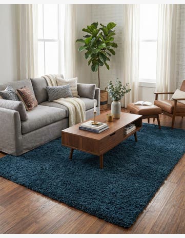 7' x 10' Solid Shag Rug