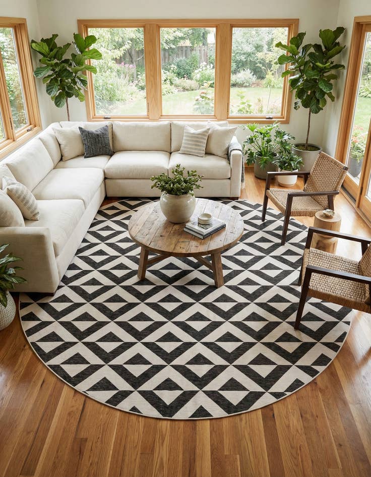 Detail image of 13' x 13'  Washable Jill Zarin Indoor / Outdoor Round Rug