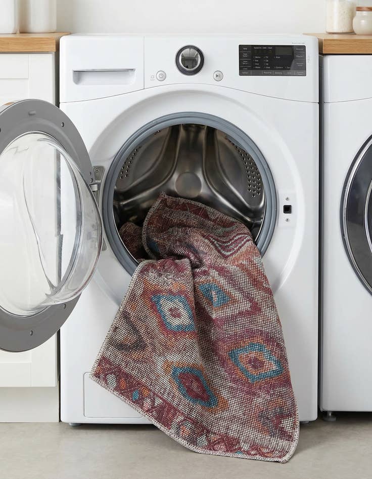 Detail image of  2' x 3'  Washable Sisu Rug