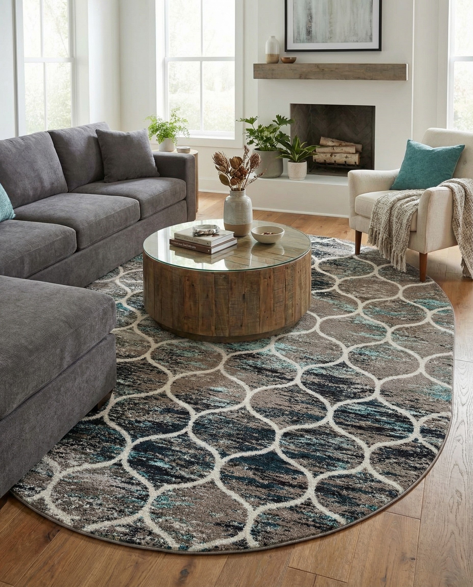  7' 10 x 10' Lattice Frieze Oval Rug