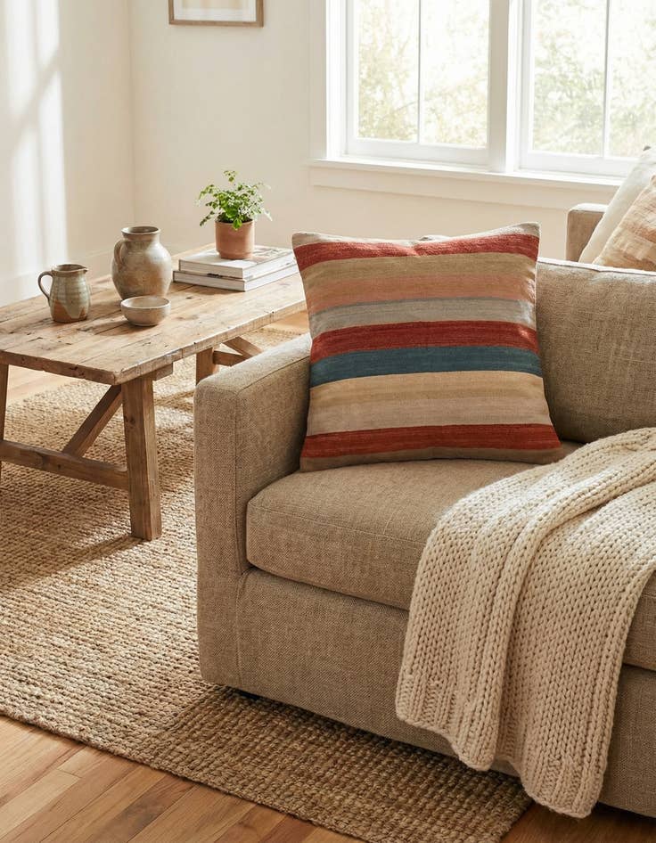 Detail image of  3' 2 x 3' 3  Hand Woven Pillow Wool Square Rug