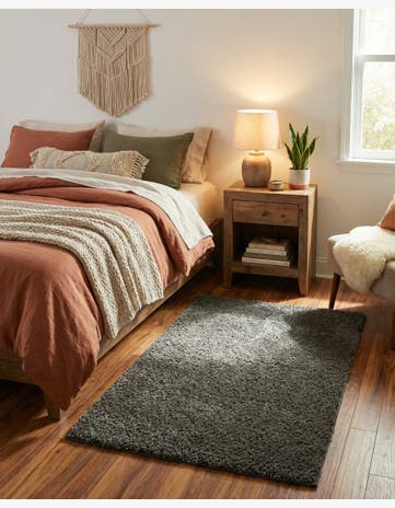 3' 3 x 5' 3 Soft Solid Shag Rug