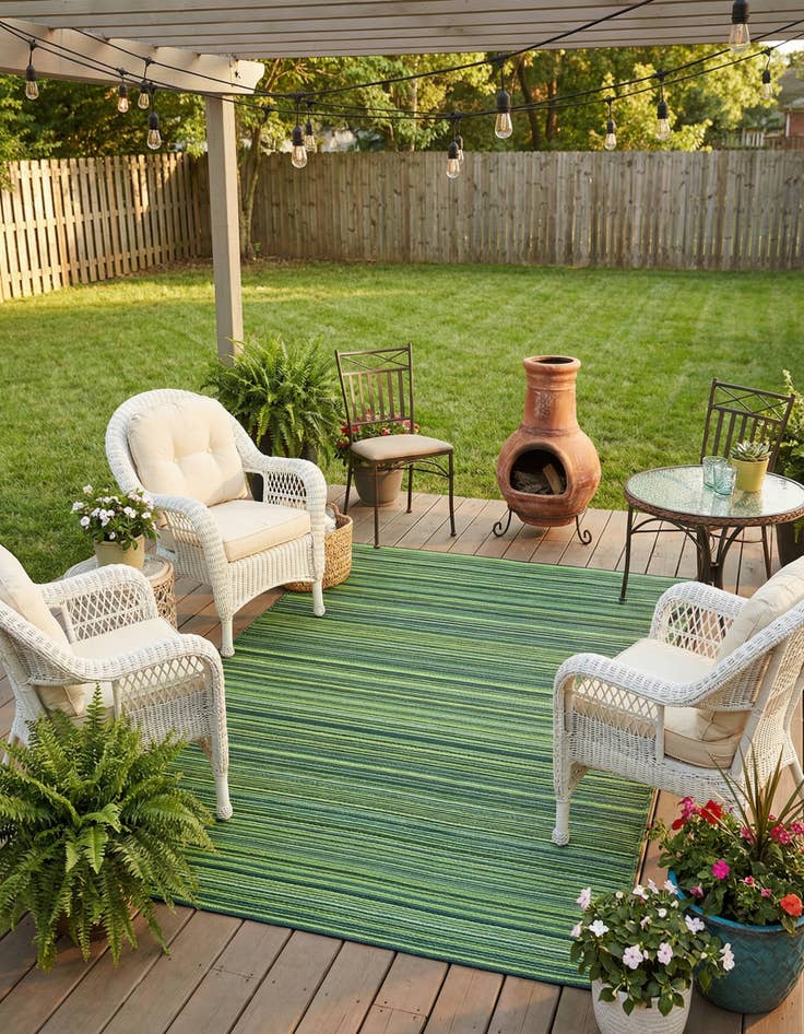 Detail image of 5' x 8'  Washable Vista Breeze Indoor / Outdoor Rug