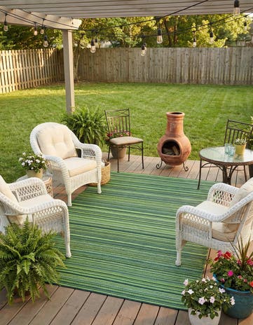 5' x 8' Easy-Clean Vista Breeze Indoor / Outdoor Rug