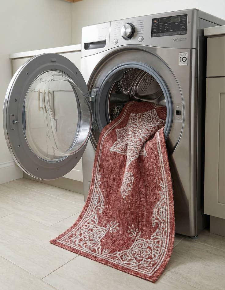 Detail image of  2' x 6'  Washable Traditional Indoor / Outdoor Runner Rug