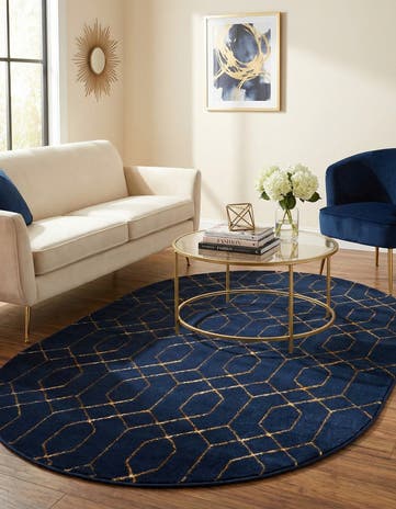 4' x 6' Marilyn Monroe™ Glam Trellis Oval Rug