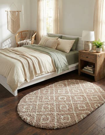 Light Brown Lattice Shag Oval Rug