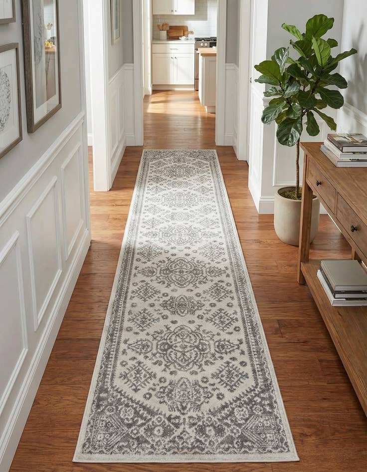 Detail image of 2' 7 x 13' Oxford Runner Rug