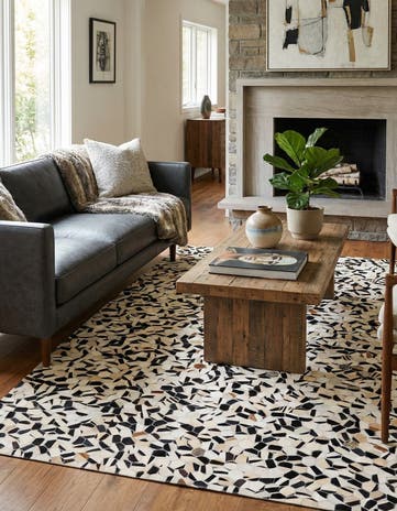 5' x 8' Cowhide Stocks Rug