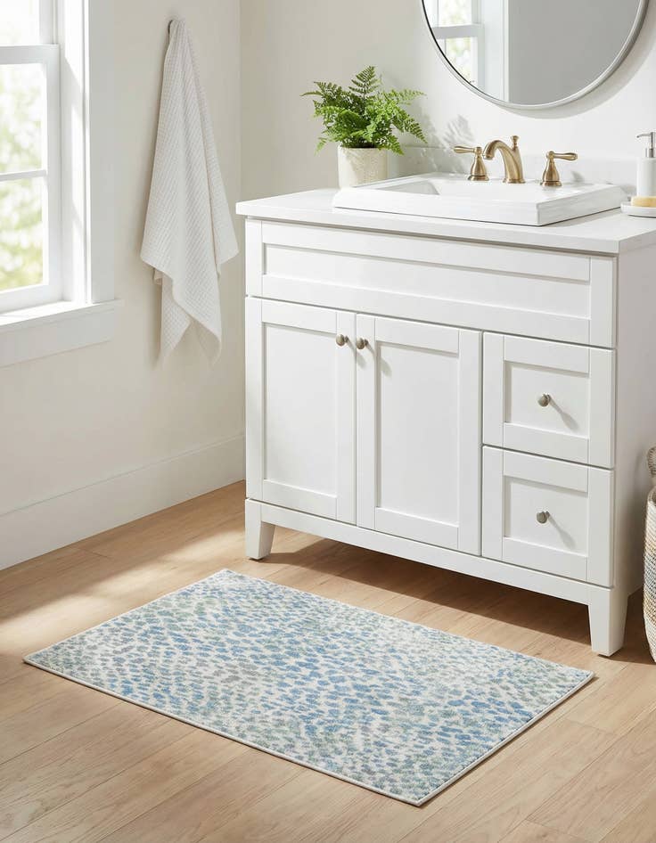 Detail image of 2' x 3' Kamala Washable Rug