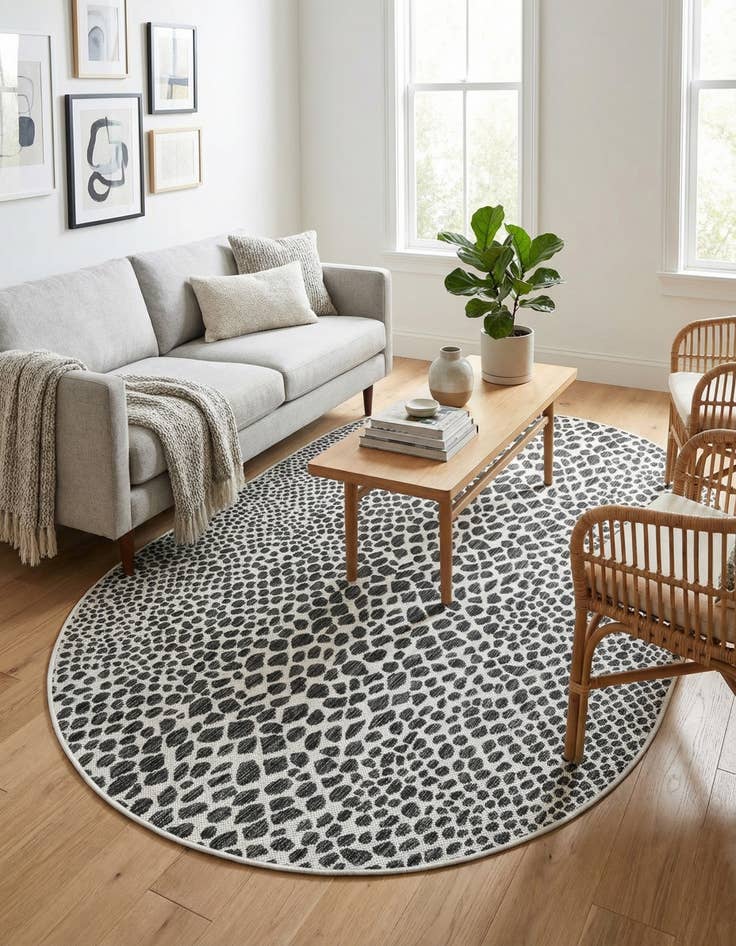 Detail image of 5' 3 x 8'  Washable Jill Zarin Cape Town Indoor / Outdoor Oval Rug