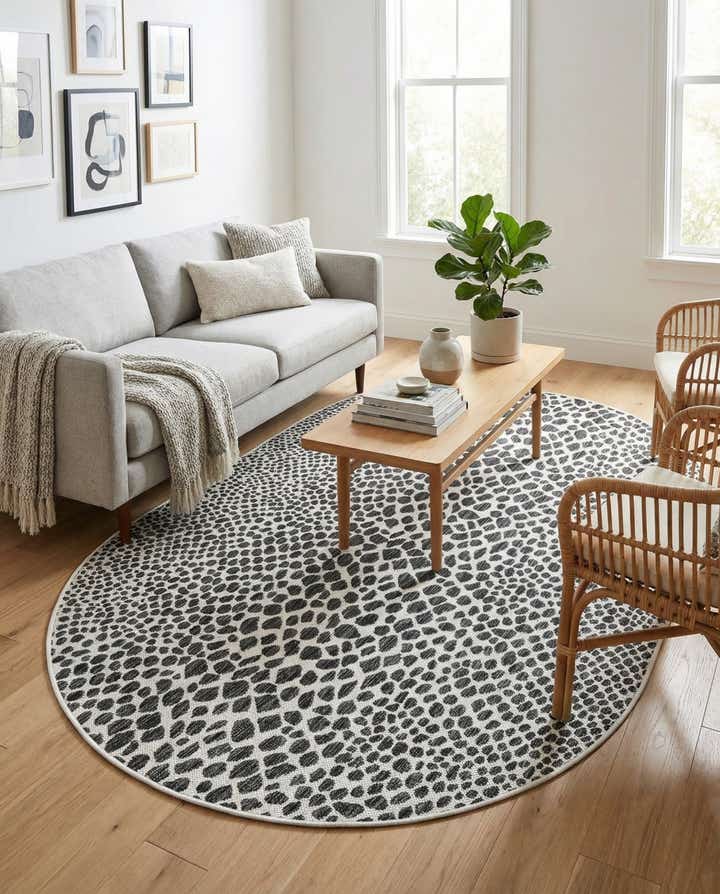5' 3 x 8' Easy-Clean Jill Zarin Cape Town Indoor / Outdoor Oval Rug