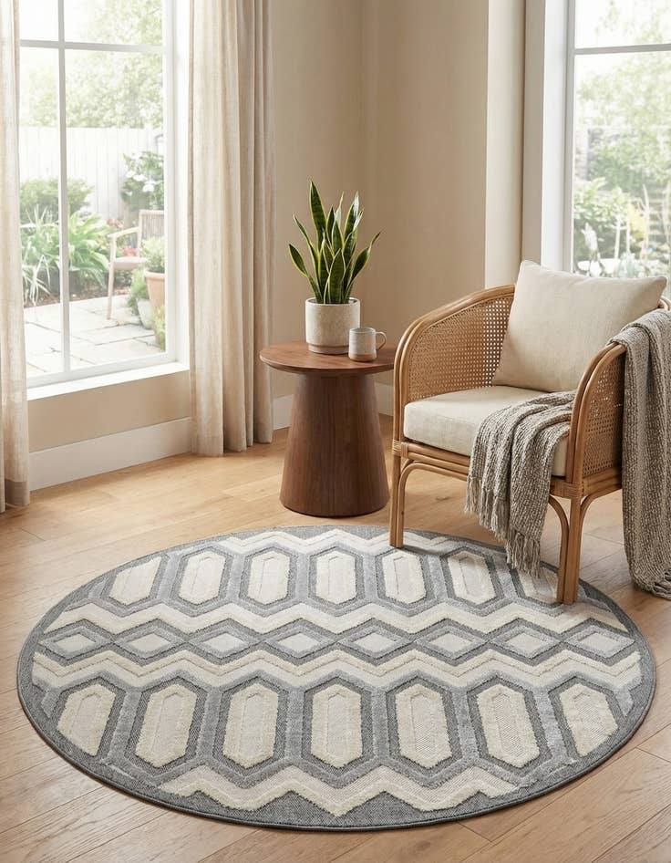 Detail image of 7' x 7' Arlo Round Rug