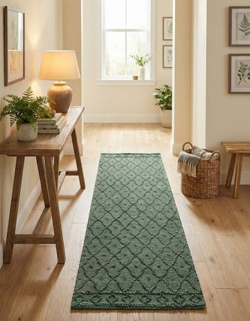 2' 7 x 9' 10 Hand Woven Larsa Jute Runner Rug