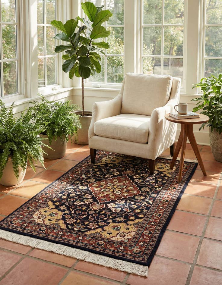 Detail image of 3' 1 x 5' 1 Hand Knotted Lahour Wool Rug