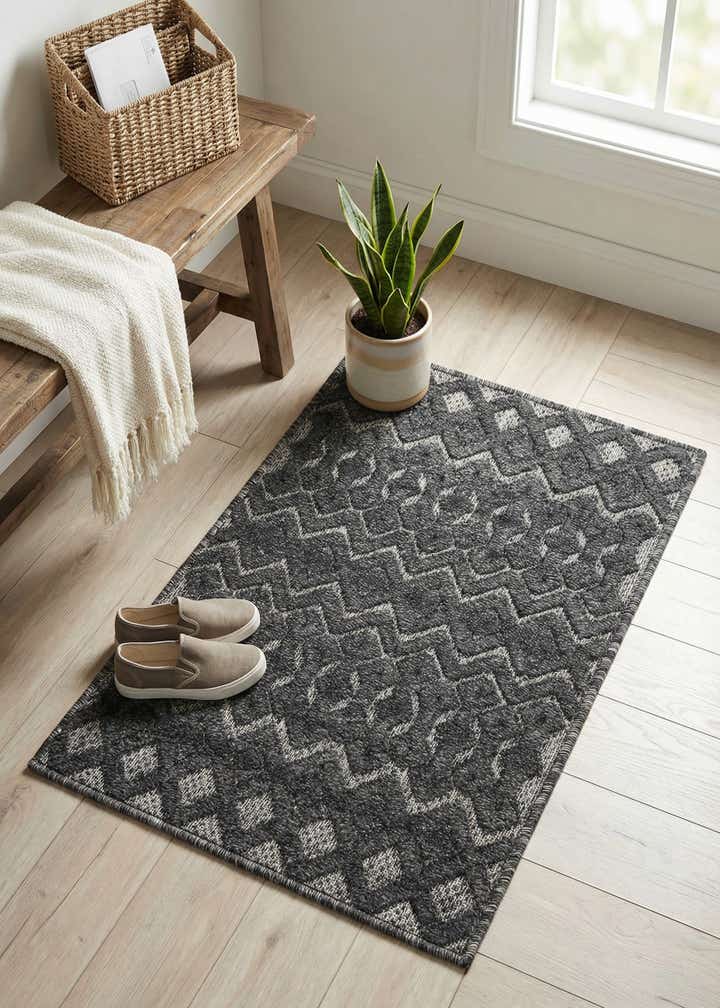 2' x 3' Easy-Clean Trellis Textured Indoor / Outdoor Rug