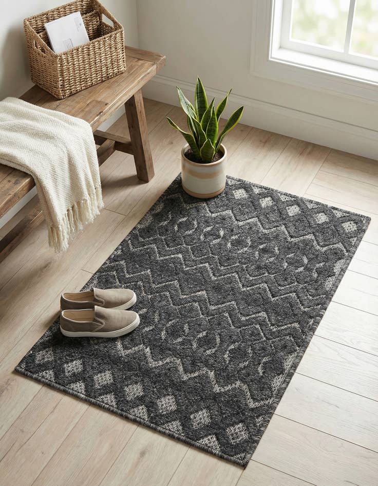 Detail image of 2' x 3'  Washable Trellis Textured Indoor / Outdoor Rug