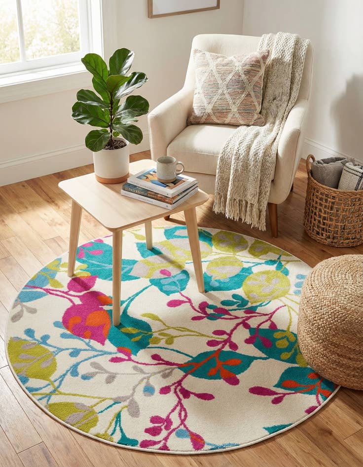 Detail image of 3' x 3' Azalea Round Rug