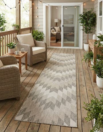 2' 7 x 12' Easy-Clean Modern Indoor / Outdoor Runner Rug