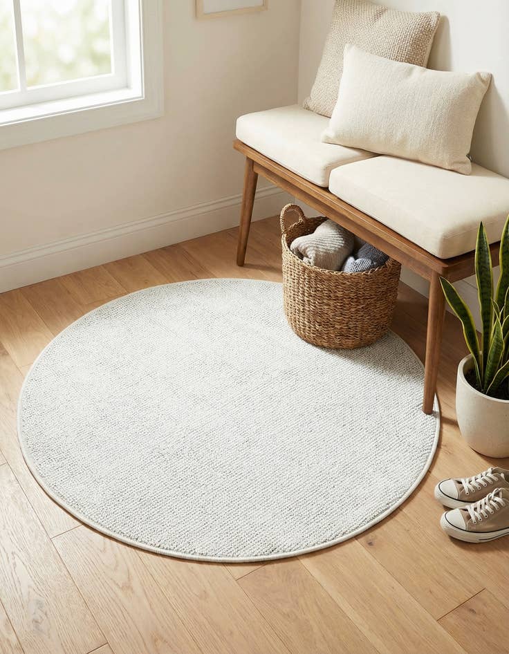 Detail image of 3' 1 x 3' 1 Easy-Clean Solid Indoor / Outdoor Round Rug