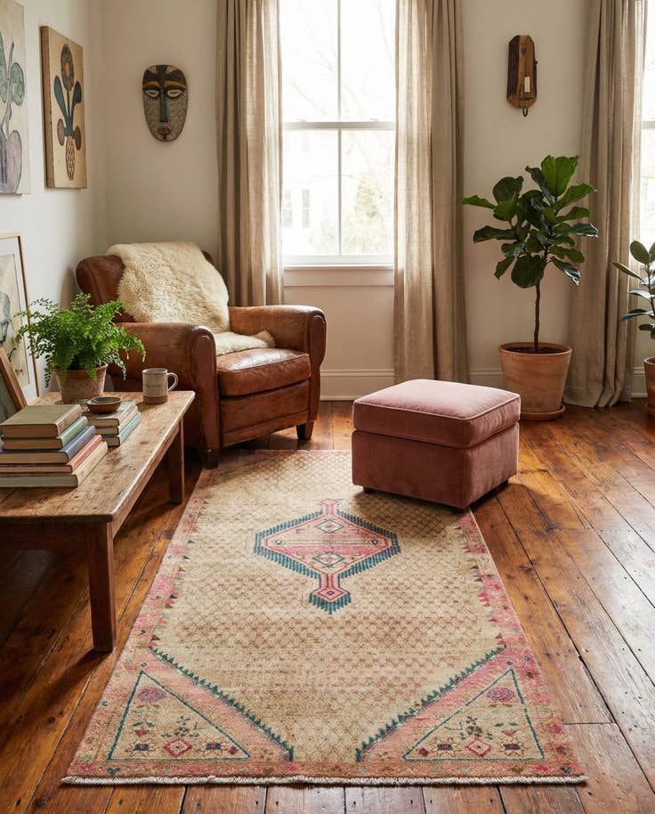 Detail image of 3' 7 x 7' 8 Hamedan Rug