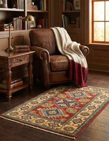 2' 8 x 4' 2 Hand Knotted Kazak Rug