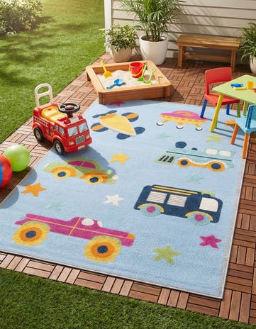 5' 3 x 7' 7 Easy-Clean Indoor / Outdoor Rug