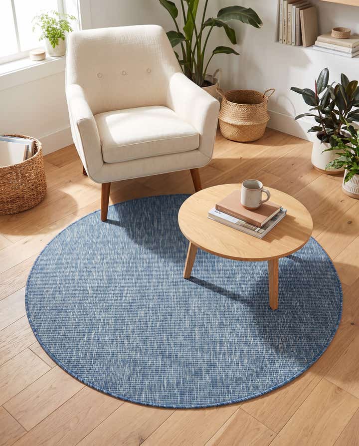 5' 3 x 5' 3 Easy-Clean Solid Indoor / Outdoor Round Rug