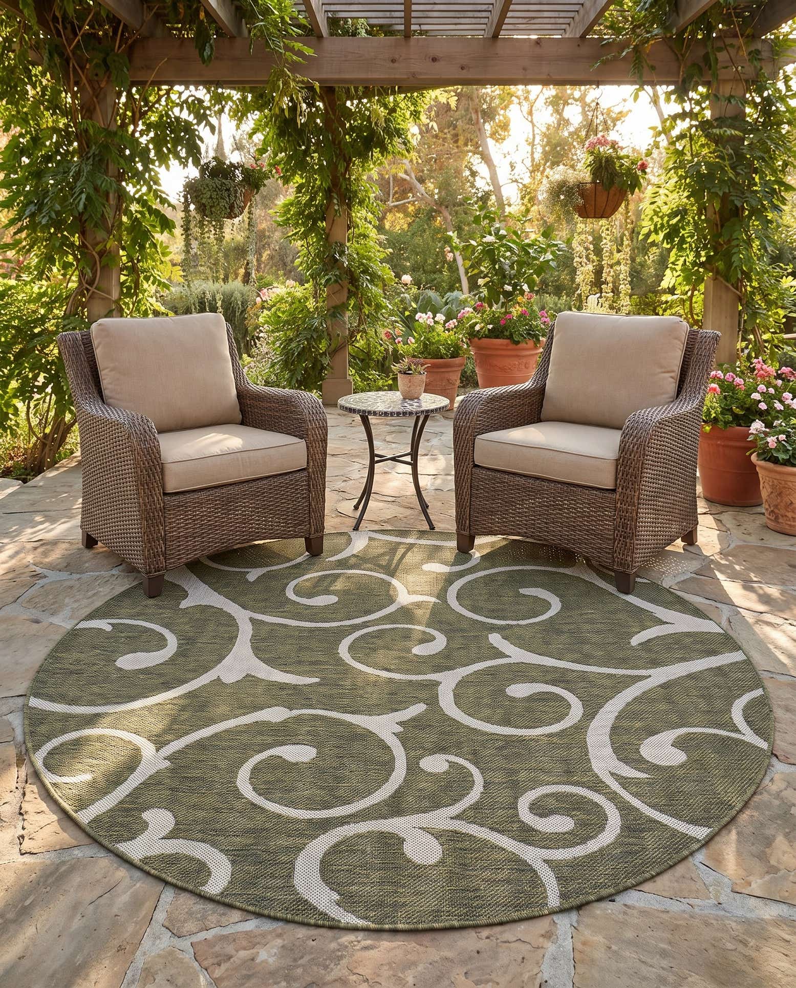 160cm x 160cm Easy-Clean Botanical Indoor / Outdoor Round Rug